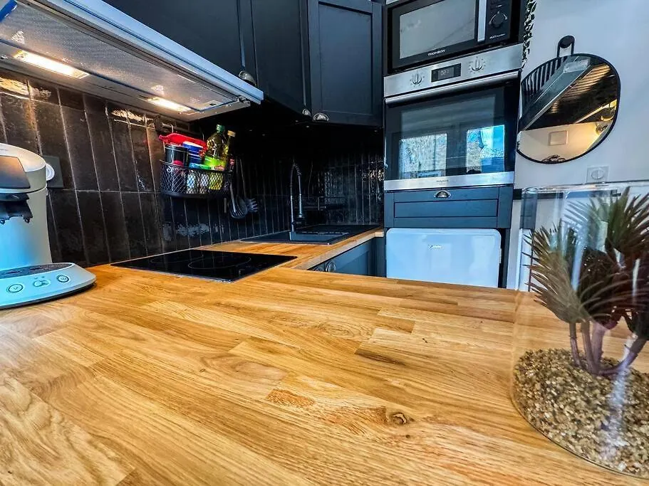 Apartment New: Calme Et Elegance *Face A La Gare*_Centrale Guingamp
